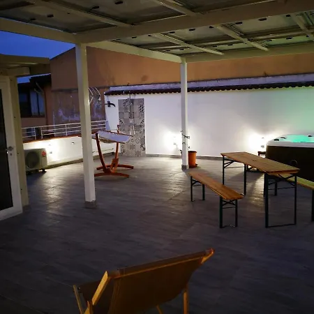 فندق مبيت وإفطار Tonnarella 4*